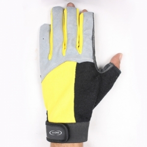 CLIMBING GLOVES