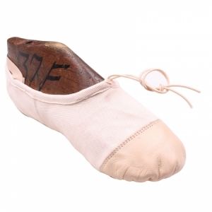 BALLET SHOES